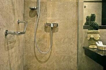 Boutique Hotel Divina