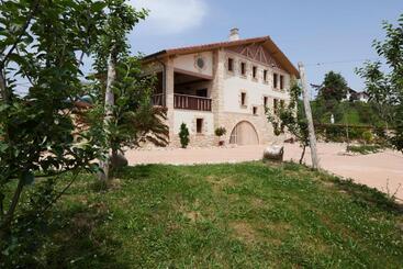 Olivi1948   Boutique Guest House - Usurbil