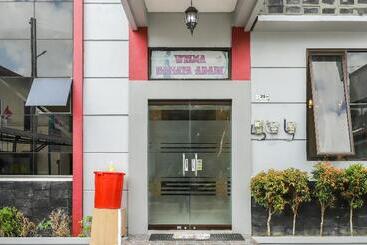 هتل Reddoorz Near Wisma Cahaya Abadi Sepinggan Airport Balikpapan