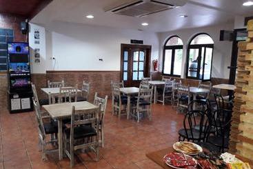 هتل Restaurante La Barca