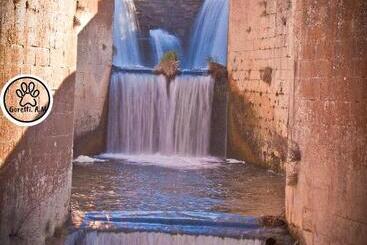 پانسیون Hostal La Llave