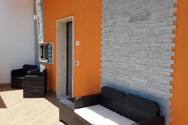 پانسیون B&b Over The Top Affittacamere