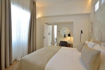 Plaza Mina Suites Adults Recommended By Luxury Suites Cadiz