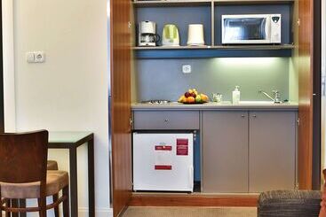 Adina Apartment Hotel Budapest