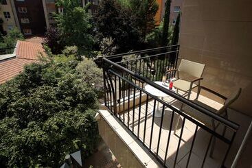 Adina Apartment Hotel Budapest