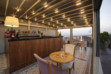 Almina Hotel   Special Class