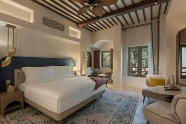 هتل Bab Al Shams, A Rare Finds Desert Resort, Dubai