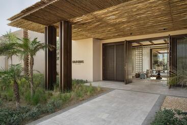 هتل Bab Al Shams, A Rare Finds Desert Resort, Dubai