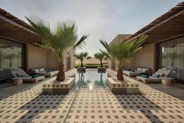 هتل Bab Al Shams, A Rare Finds Desert Resort, Dubai