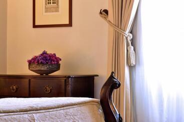 Casa Melo Alvim  by Unlock Hotels