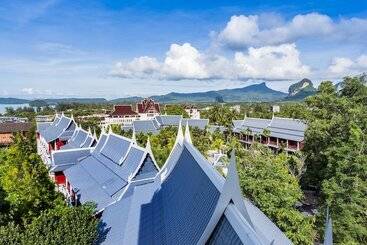 هتل Chada Thai Village