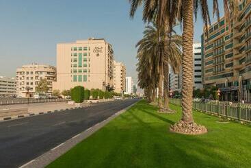 هتل Coral Dubai Deira