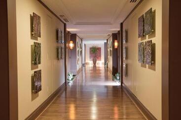 هتل Dorsett Grand Subang
