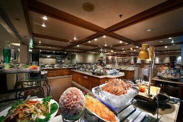 هتل Dorsett Grand Subang