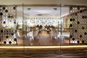 هتل Dorsett Grand Subang