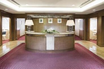 هتل Dorsett Grand Subang