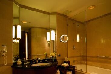 هتل Hilton Cairo Grand Nile