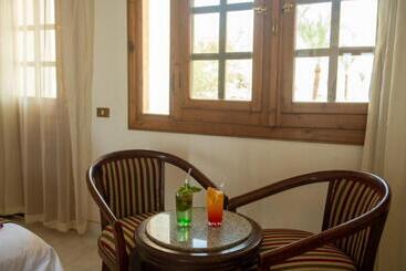 هتل Happy Life Village Dahab