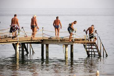 هتل Happy Life Village Dahab