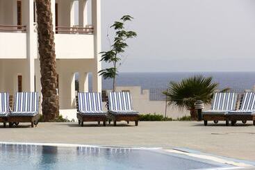 هتل Happy Life Village Dahab