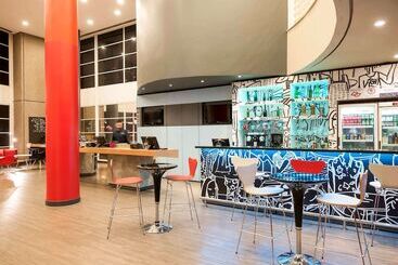 هتل Ibis Campinas