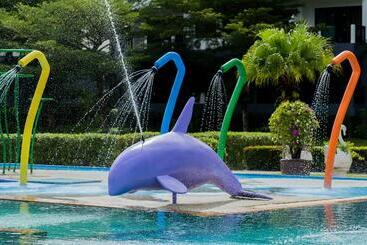 هتل Khaolak Emerald Beach Resort And Spa