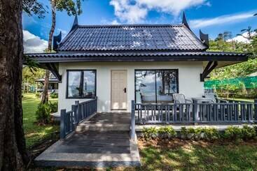 هتل Khaolak Emerald Beach Resort And Spa
