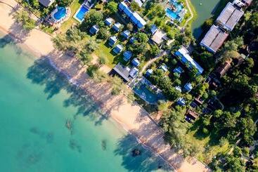 هتل Khaolak Emerald Beach Resort And Spa