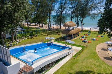 هتل Khaolak Emerald Beach Resort And Spa