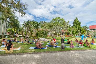 هتل Khaolak Emerald Beach Resort And Spa