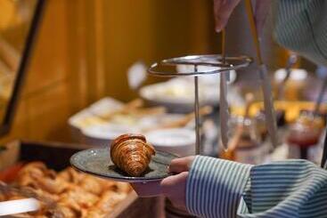 هتل Mercure Tokyo Ginza