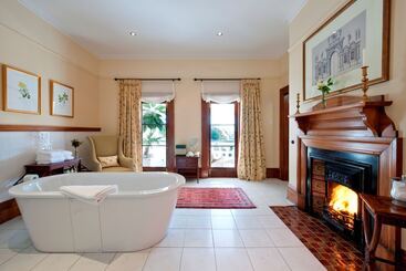 هتل Otahuna Lodge