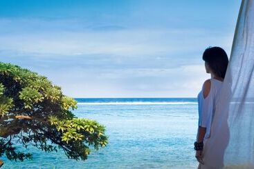 هتل Outrigger Mauritius Beach Resort