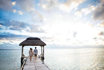 هتل Outrigger Mauritius Beach Resort