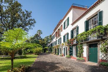 هتل Quinta Jardins Do Lago