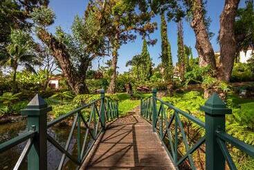 هتل Quinta Jardins Do Lago