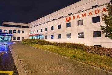 Ramada Airport Hotel Prague