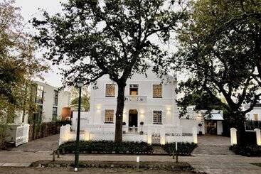 River Manor Boutique Hotel By The Living Journey Collection