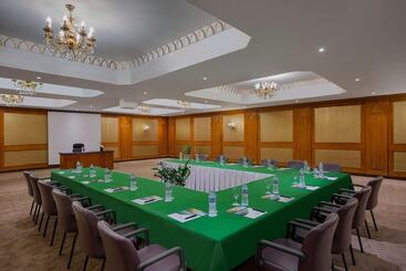 هتل Sultan Gardens Resort