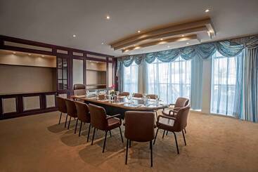 هتل Sultan Gardens Resort