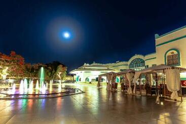 هتل Sultan Gardens Resort