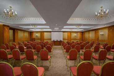 هتل Sultan Gardens Resort