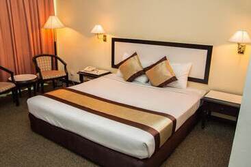 Summit Hotel Subang Usj