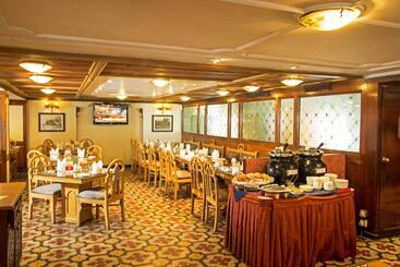 هتل The Chancery