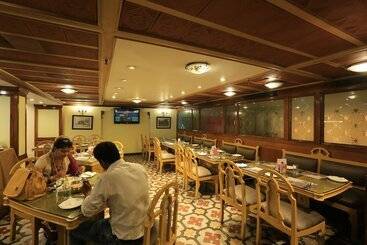 هتل The Chancery