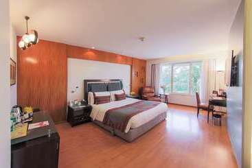 هتل The Lalit Mumbai