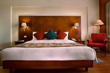 هتل The Lalit Mumbai