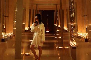 هتل The Lalit Mumbai