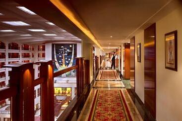 هتل The Lalit Mumbai