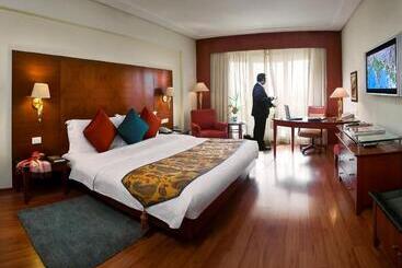 هتل The Lalit Mumbai